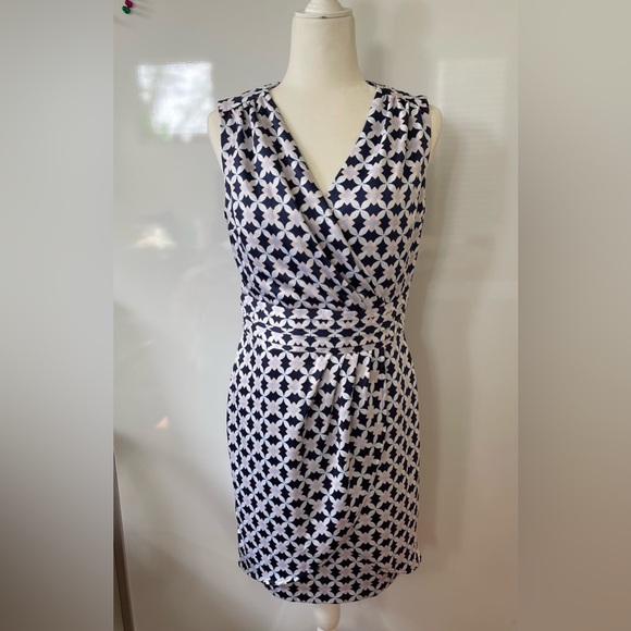 H&M Women's Navy Blue and White Faux Wrap Dress Size 8 - Picture 3 of 15